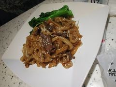 -百威KTV(恒福路店)