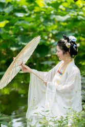 -一揽芳华汉服旗袍体验馆(拙政园店)