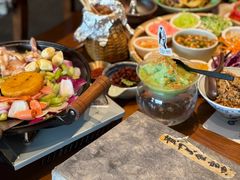 -包整·丝娃娃(一览甲秀楼风景店)