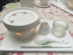 燕庭燕窝下午茶(南京西路店)-燕庭·纯燕窝·甜品下午茶(南京西路店)