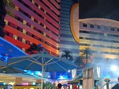 -喷泉广场餐厅·宵夜·海鲜烧烤大排档(长隆企鹅酒店)