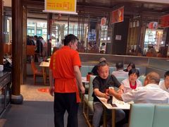 -阿瓦山寨·湘菜现炒·剁椒鱼头王(咸阳总店)