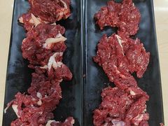 -牛里牛气· 榴莲海鲜鲜牛肉自助火锅·烤肉(华南城店)