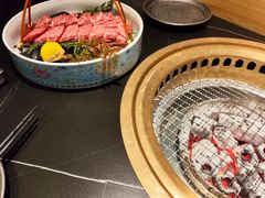 -山川小町·极番烧肉(新地假日广场店)