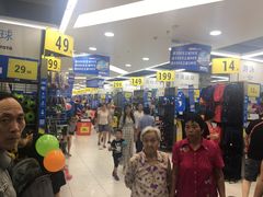 -迪卡侬(高新万达店)