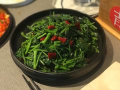 炝炒红薯叶-日上三甘(三里屯店)