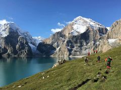 -天山神秘大峡谷
