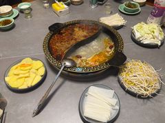 -小志家.野生菌鲜切牦牛肉牛杂火锅