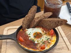 甜椒北非焗蛋-Common Table · Brunch & Coffee