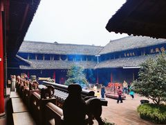 -峨眉山报国寺