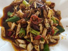 火爆脆肠-周记翘脚牛肉