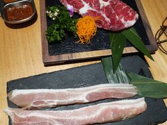 -极简·炭火烤肉主题餐厅·龙虾烧烤·烤羊排(宝龙店)