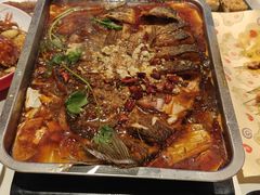 -老街烧烤大排档·地道湖北菜·龙虾馆(汉口火车站店)