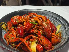 -肥肥虾庄·金牌油焖大虾(汉街SKP店)