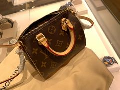 -LV路易威登(德基广场店)