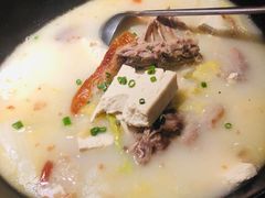 鸭架炖白菜豆腐汤-青年公社烤鸭(滨湖银泰店)
