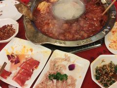 -山城年华老火锅(玉林店)