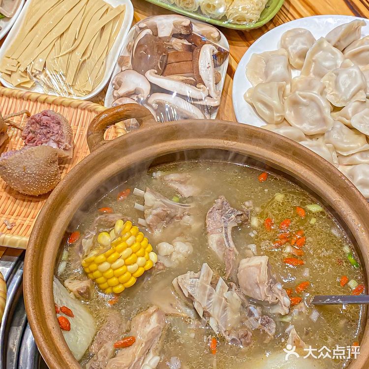 想告诉厦门的朋友，这家羊肉炉有多好吃！！