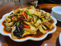 -阆辣荟餐饮(老味道8年·古城店)