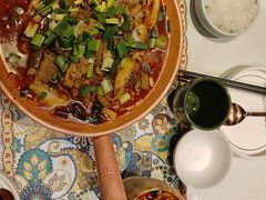 -云海肴·汽锅鸡·云南菜(天山百盛优客店)