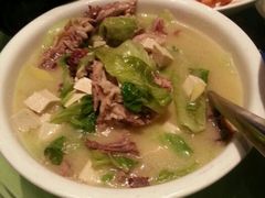 鸭架炖豆腐-翡冷翠创意中国菜(千峰南路店)