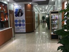 -茂菊口腔连锁(浦东南路店)