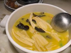 -绿茶餐厅(汇悦大融城店)