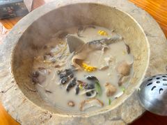 -云朵小院·石锅鱼·野生菌餐厅(蒗放店)