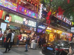 -八一好吃街·高品美食广场