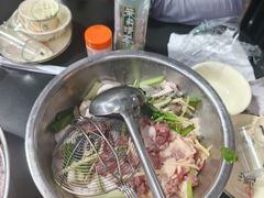 -周良天山牛杂城(天山路总店)