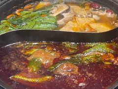 -冯校长老火锅(中联广场店)