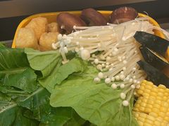 -润园四季椰子鸡火锅(卓越INTOWN店)