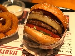 -The Habit Burger Grill 哈比特汉堡(复兴soho店)