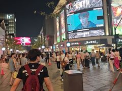 -杭州湖滨银泰in77