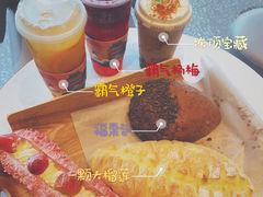 -奈雪的茶(湖滨银泰in77C区PRO店)