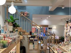 -猫的天空之城概念书店(束河店)