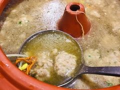山珍菌汽锅丸子汤-黄桷树曹家私房菜(江与城店)