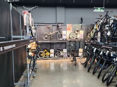 -迪卡侬(越秀公园店)