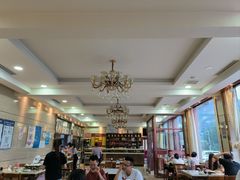 大堂-相聚青山餐厅(阎河路店)