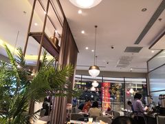大堂-必胜客(东部星悦天地店)