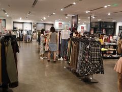-ZARA(恒隆广场店)