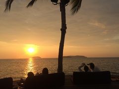 -Sunset Bar(丹绒亚路香格里拉店)