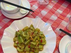 -一只虾·小龙虾·烧烤·肉蟹煲(同泰时代广场店)