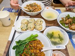 -李与白包子铺(桐梓林店)