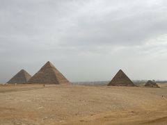 祖孙三代-吉萨金字塔群