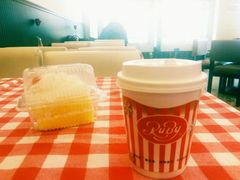 -红宝石·鲜奶小方·海派西点房(南丹店)