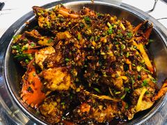 -凤凰路何眼镜香辣蟹(花果园店)