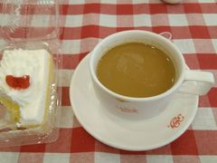 -红宝石·鲜奶小方·海派西点房(南丹店)
