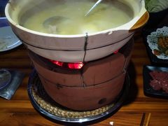 养颜花胶鸡-捞围鲜·港式打边炉(海阳路店)