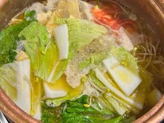 -菌海森林·非遗野生菌火锅(西山区滇池路摩根道店)